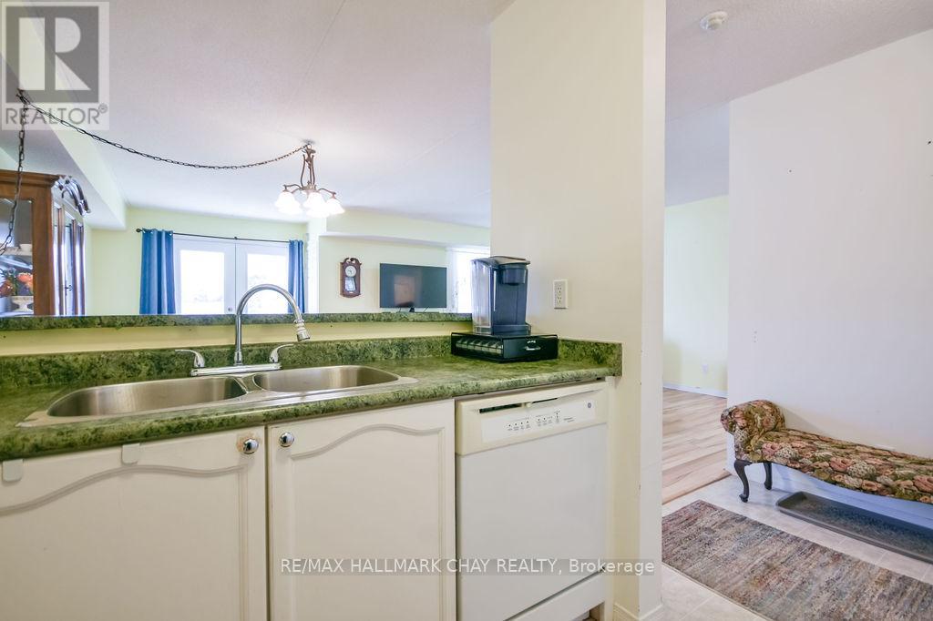 203 - 125 Bond Street, Orillia, Ontario  L3V 1J7 - Photo 8 - S12558394