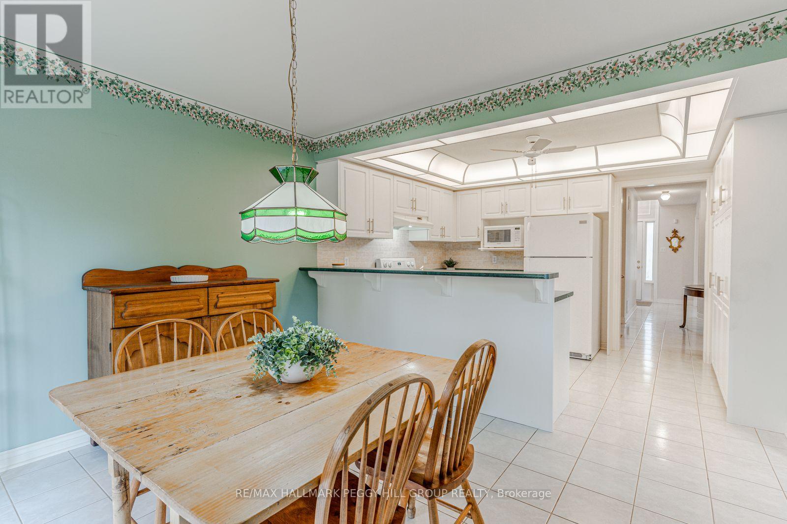 465 Ferndale Drive N, Barrie (Northwest), Ontario  L4N 7X7 - Photo 5 - S12558424