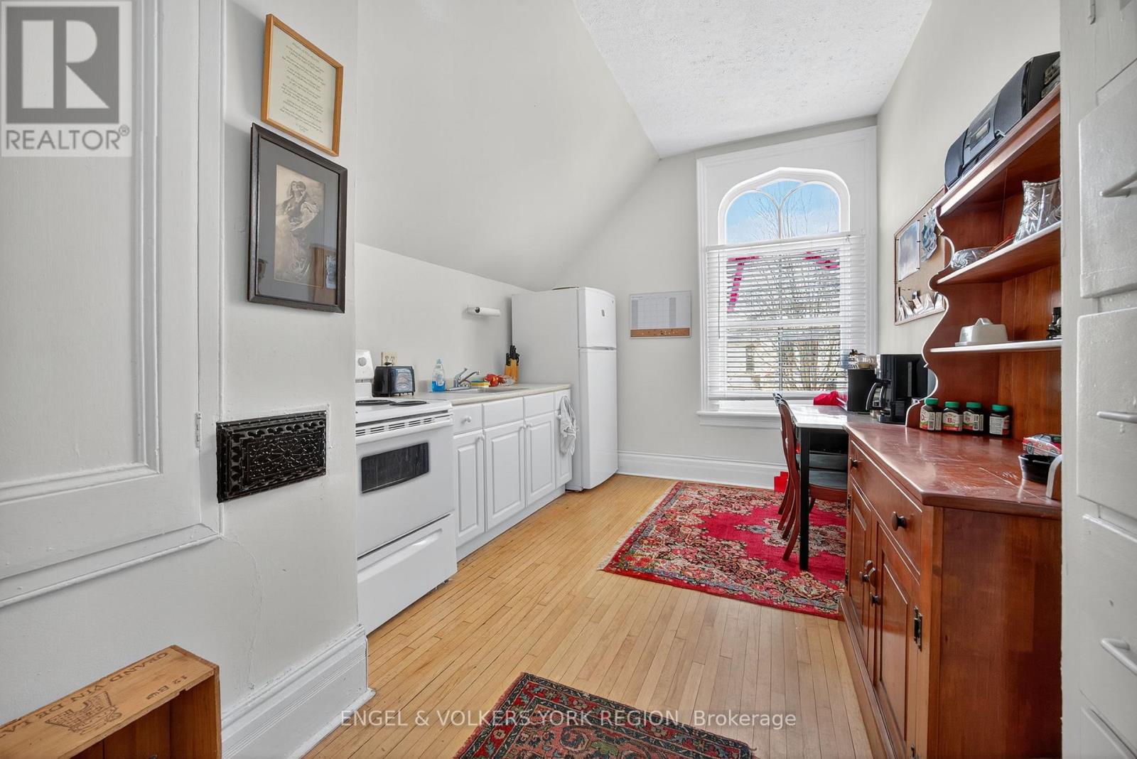 64 High Street, Barrie (Queen's Park), Ontario  L4N 1W4 - Photo 24 - S12558474