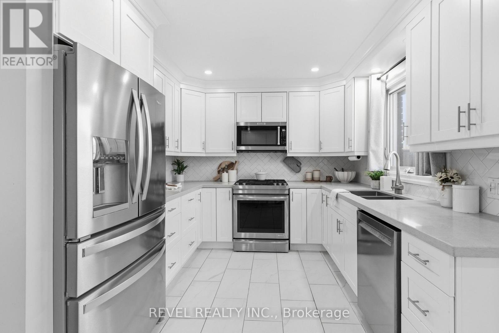 24 Weldon Court, Kawartha Lakes, Ontario  K9V 4P1 - Photo 19 - X12558566