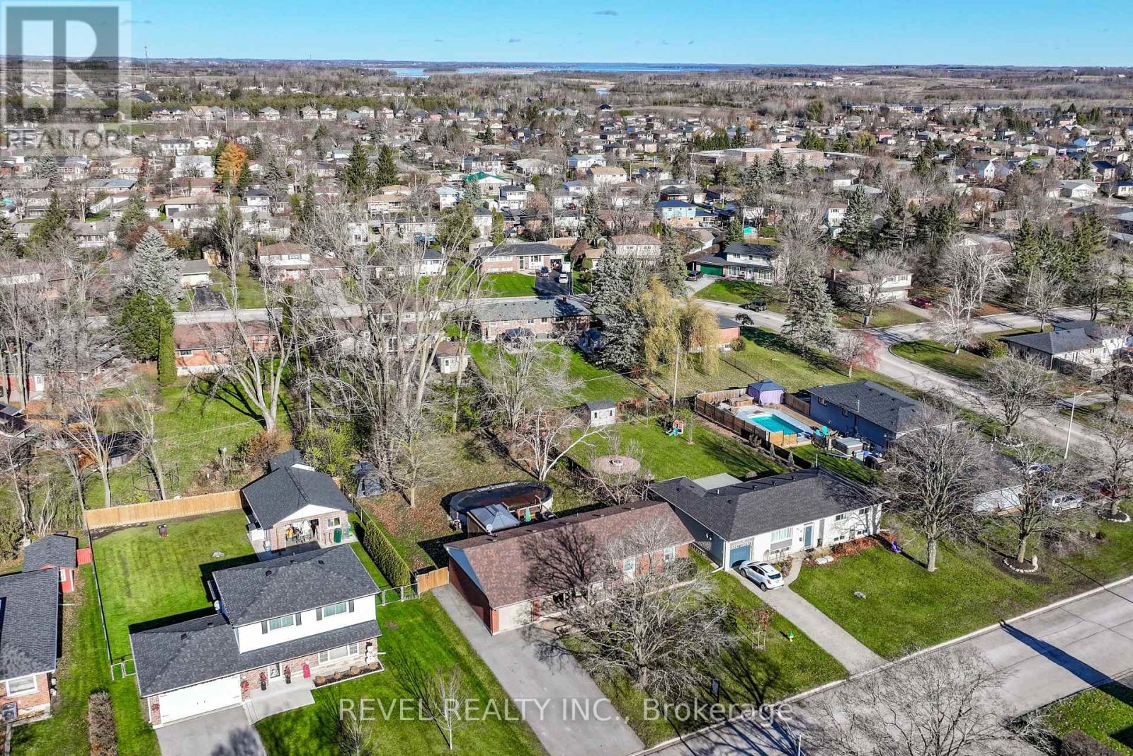 24 Weldon Court, Kawartha Lakes, Ontario  K9V 4P1 - Photo 47 - X12558566