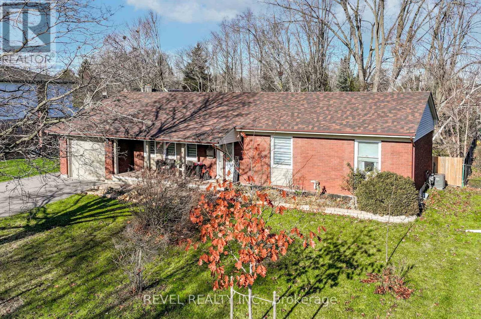 24 Weldon Court, Kawartha Lakes, Ontario  K9V 4P1 - Photo 5 - X12558566