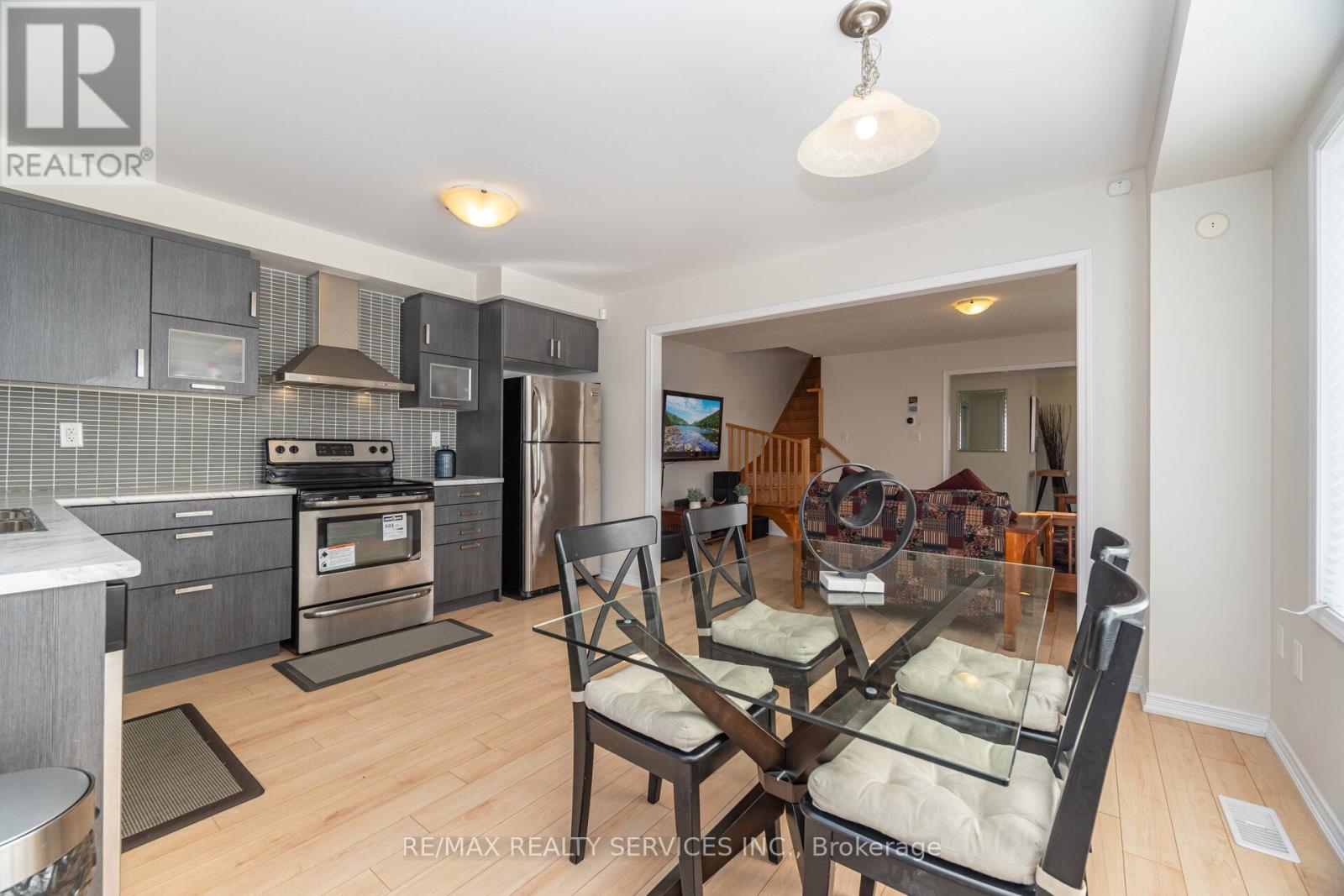 144 Baffin Crescent, Brampton, Ontario  L7A 0C7 - Photo 16 - W12557456