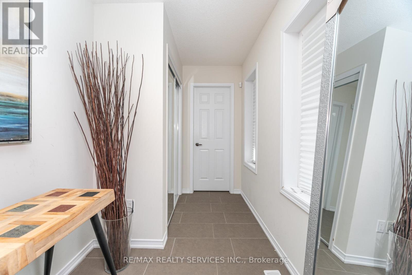 144 Baffin Crescent, Brampton, Ontario  L7A 0C7 - Photo 23 - W12557456