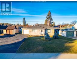 78 DREWRY DRIVE, KENORA, Ontario