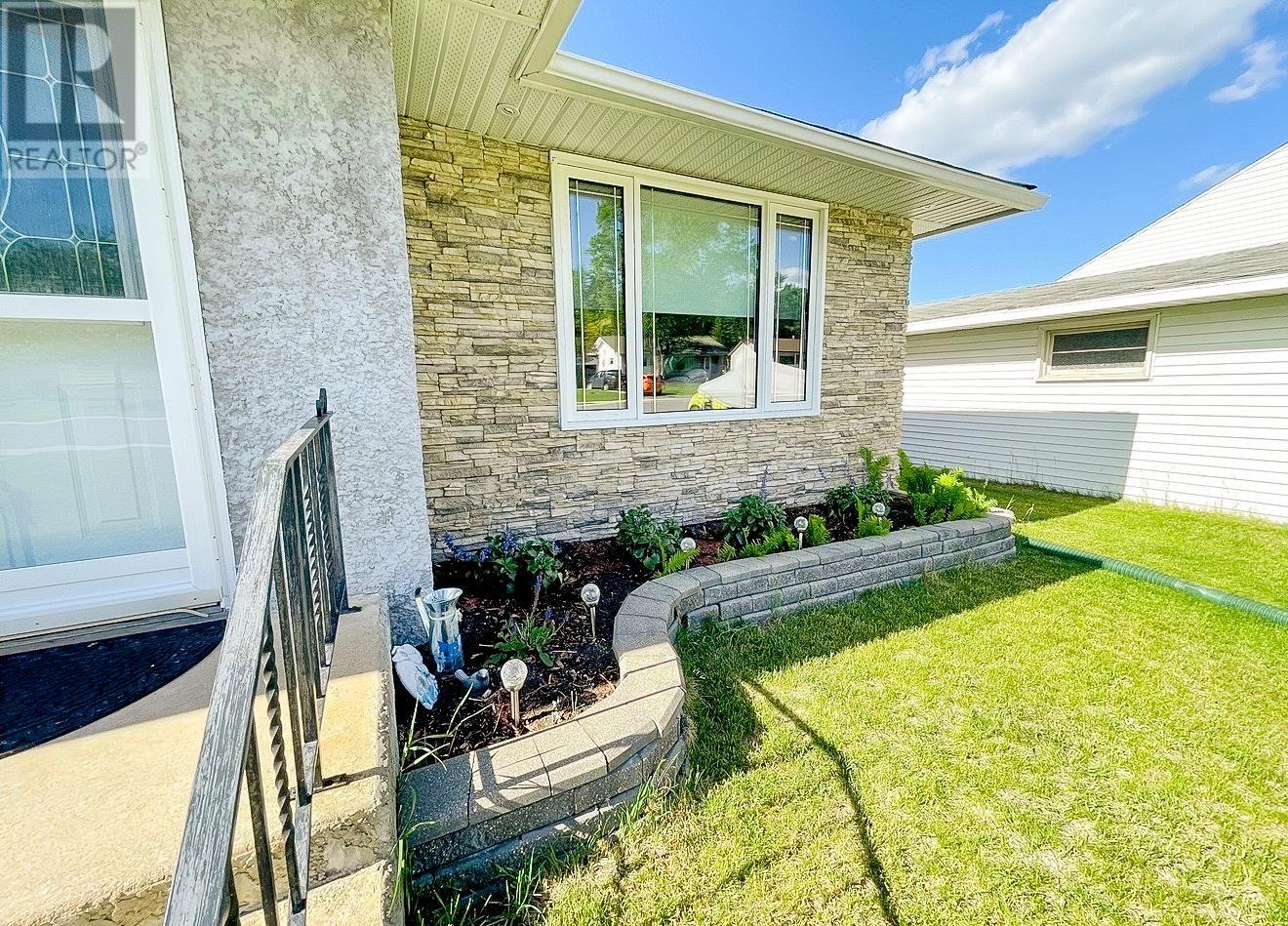 78 Drewry Drive, Kenora, Ontario P9N 2X8 - Photo 44 - TB253505