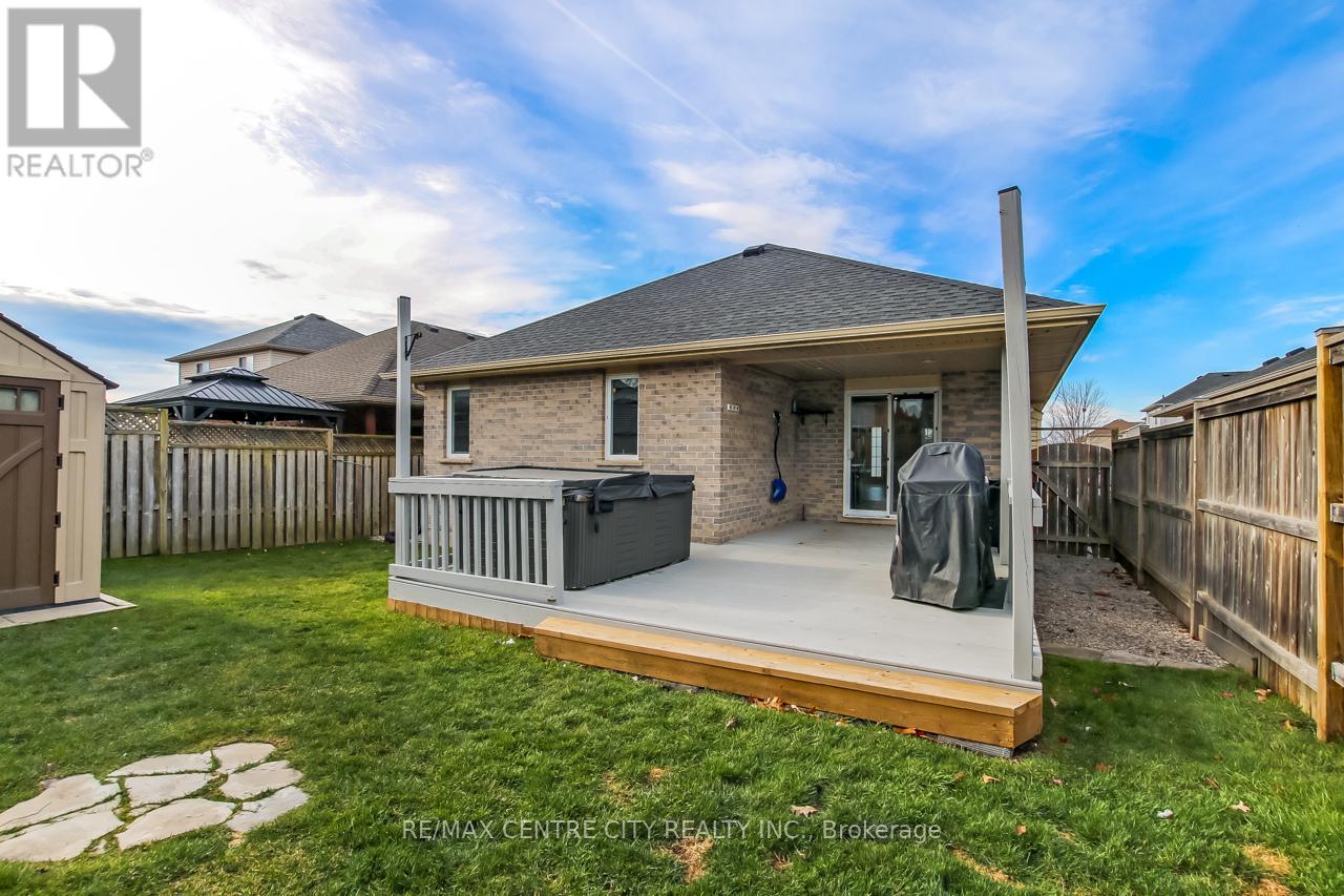 5 Faith Boulevard, St. Thomas, Ontario  N5R 6M2 - Photo 24 - X12558520