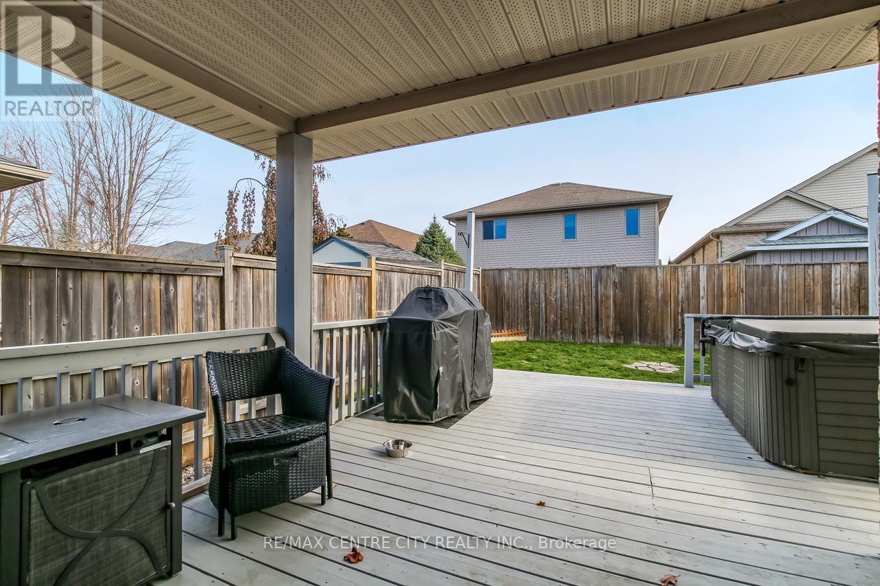 5 Faith Boulevard, St. Thomas, Ontario  N5R 6M2 - Photo 25 - X12558520