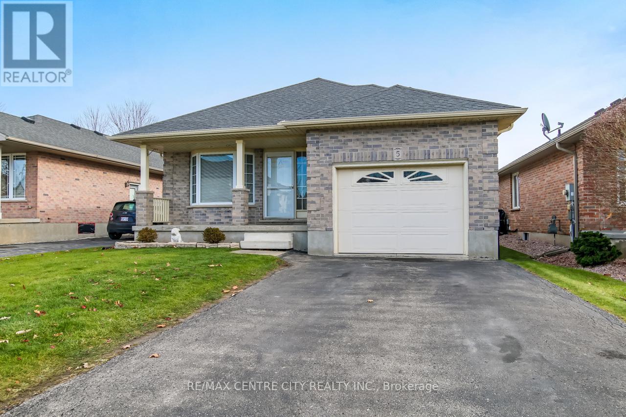 5 Faith Boulevard, St. Thomas, Ontario  N5R 6M2 - Photo 27 - X12558520