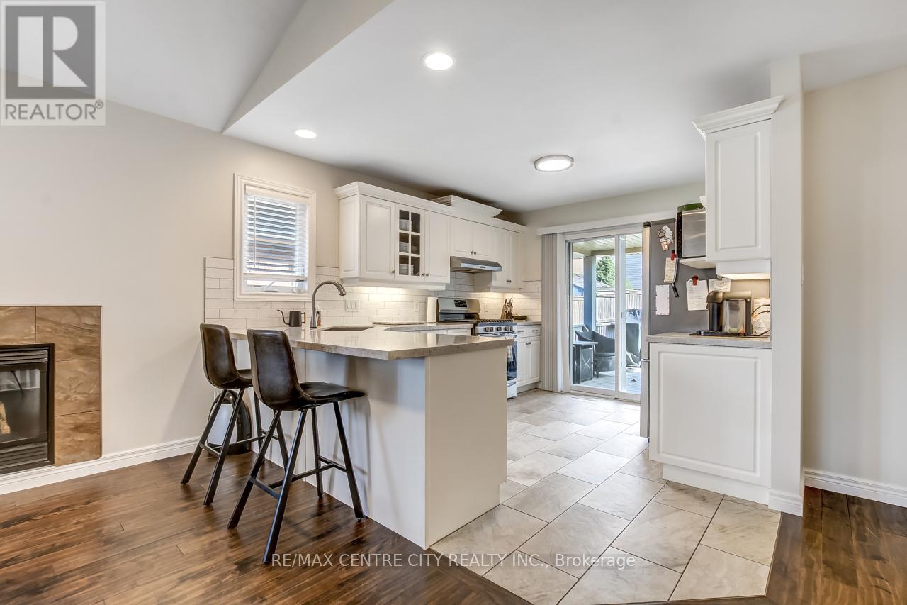 5 Faith Boulevard, St. Thomas, Ontario  N5R 6M2 - Photo 8 - X12558520