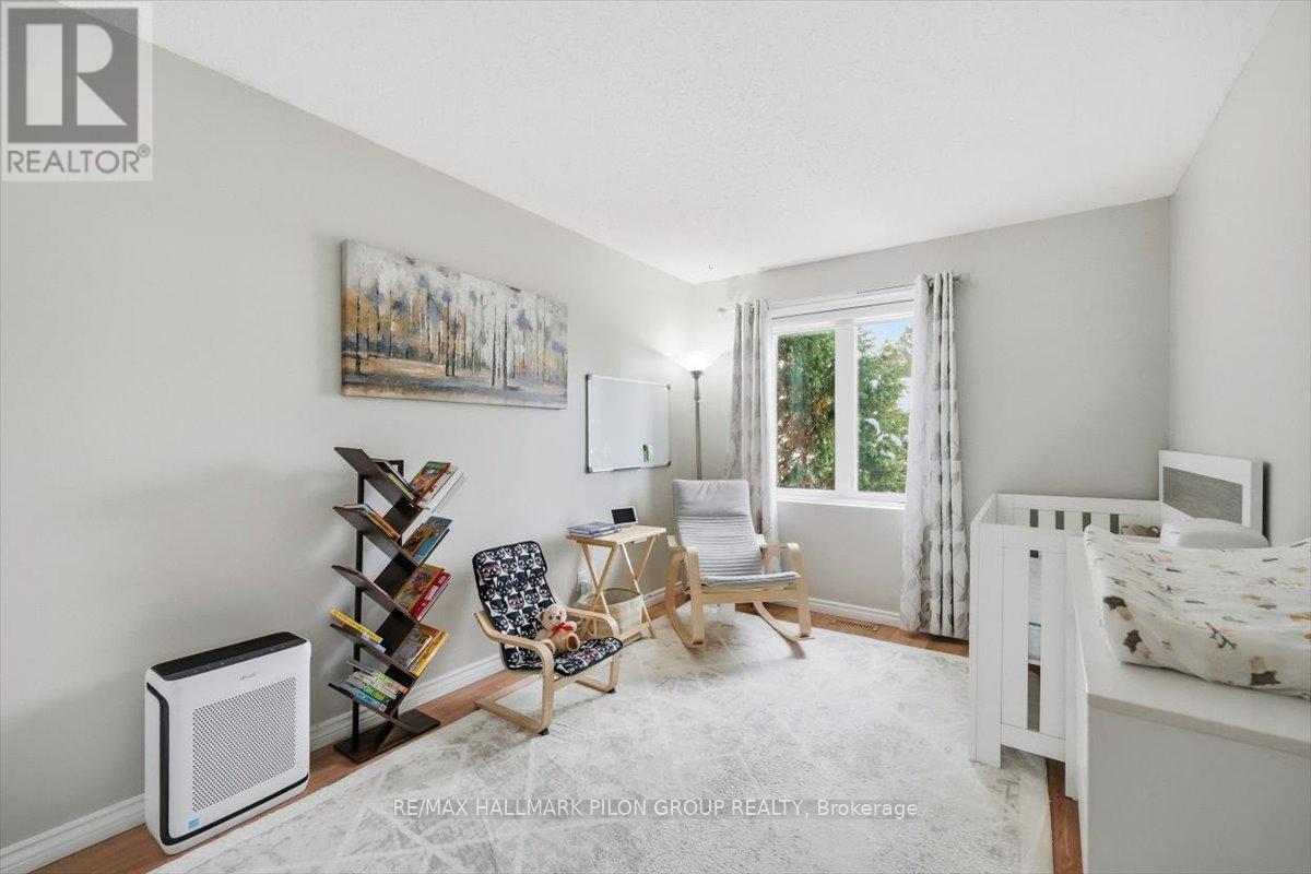 420 Valade Crescent, Ottawa, Ontario  K4A 2W2 - Photo 17 - X12558624