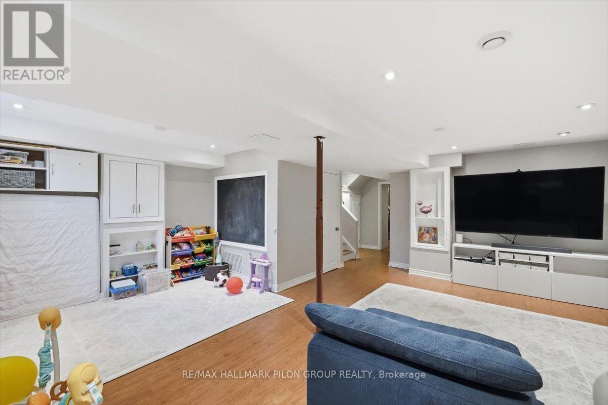 420 Valade Crescent, Ottawa, Ontario  K4A 2W2 - Photo 18 - X12558624