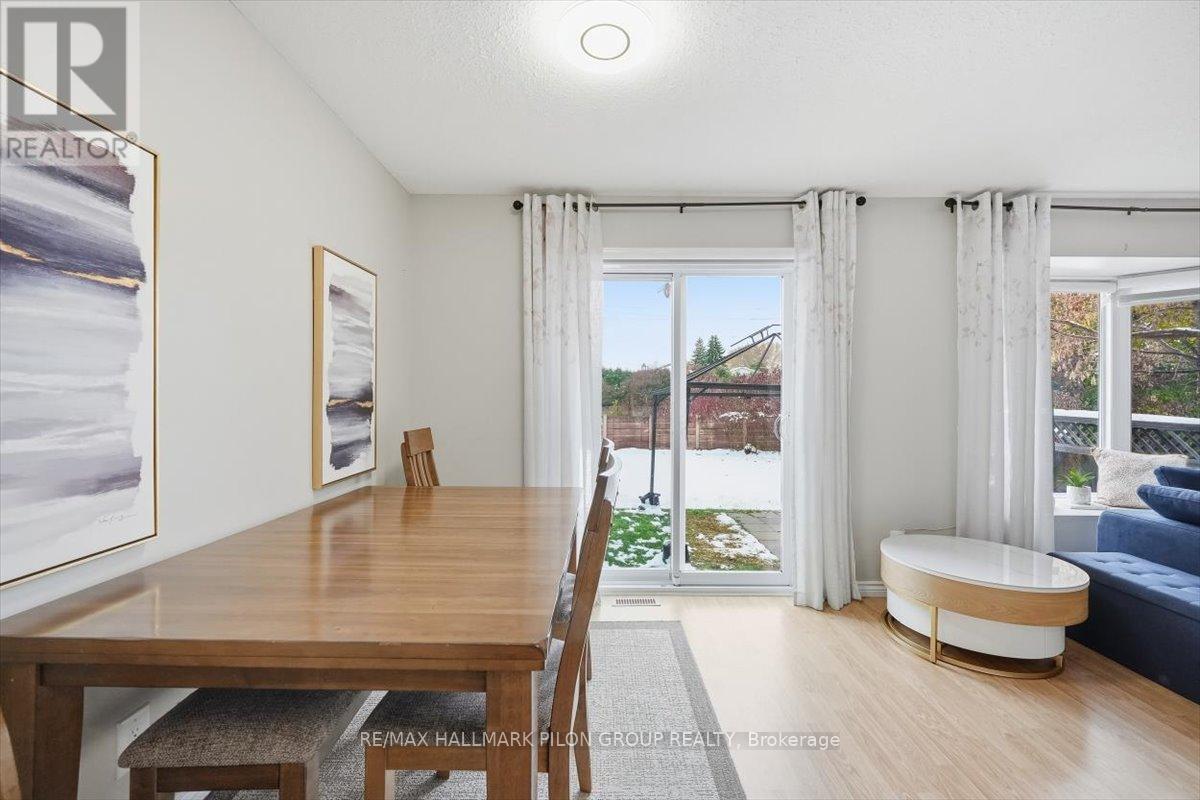 420 Valade Crescent, Ottawa, Ontario  K4A 2W2 - Photo 9 - X12558624