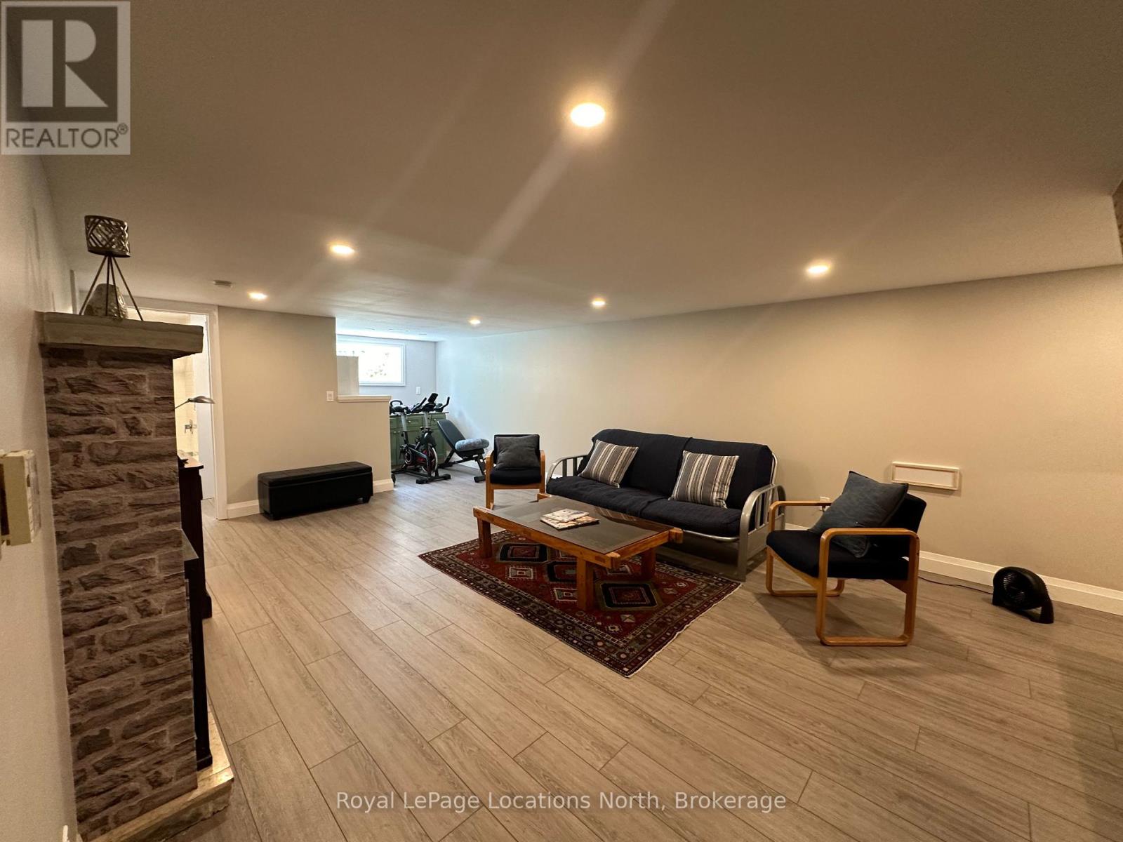 245 Pearson Street N, Meaford, Ontario  N4L 1L6 - Photo 12 - X12557906