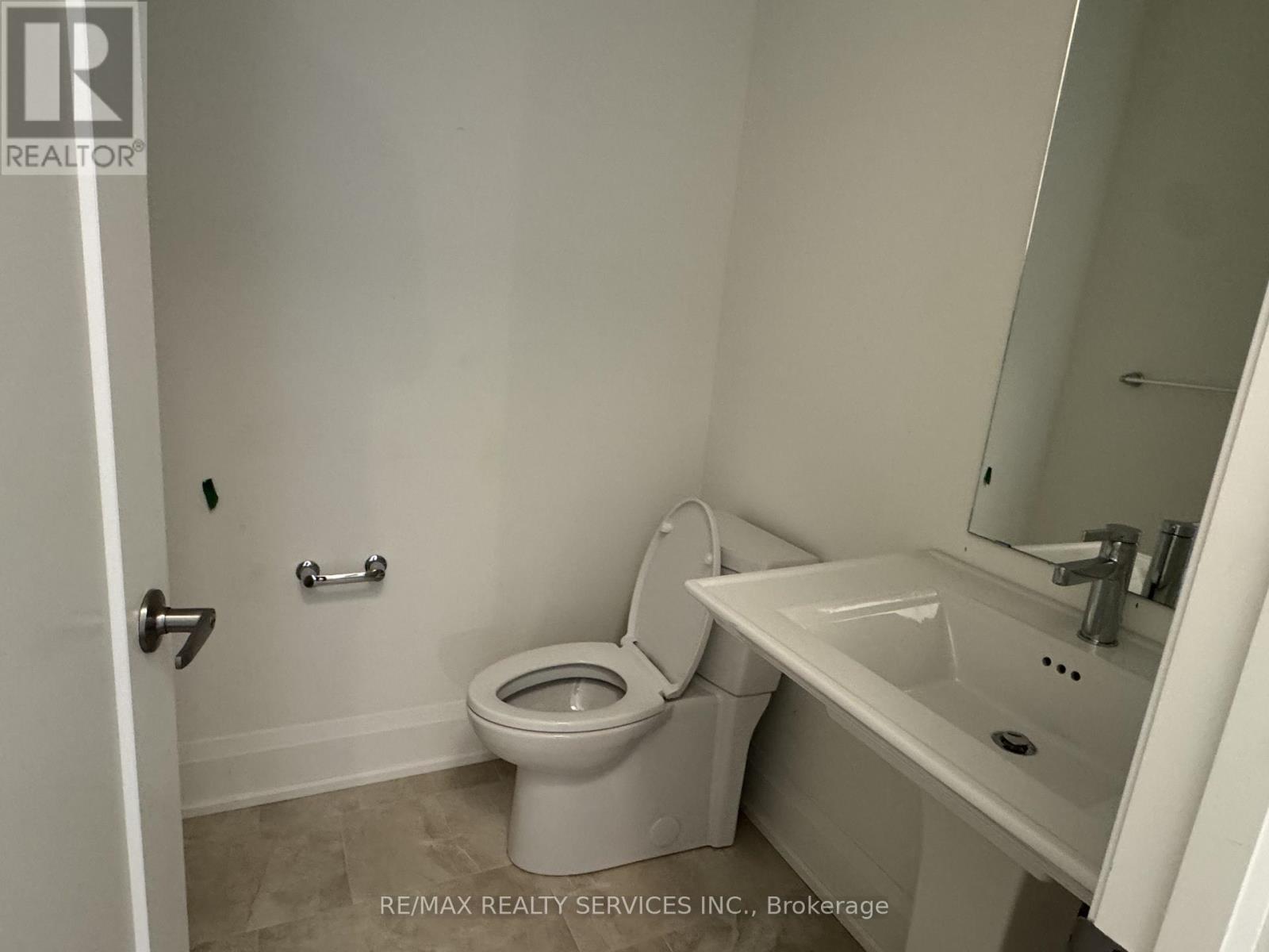 3299 Taha Gardens, Oakville, Ontario  L6M 4K1 - Photo 12 - W12558284