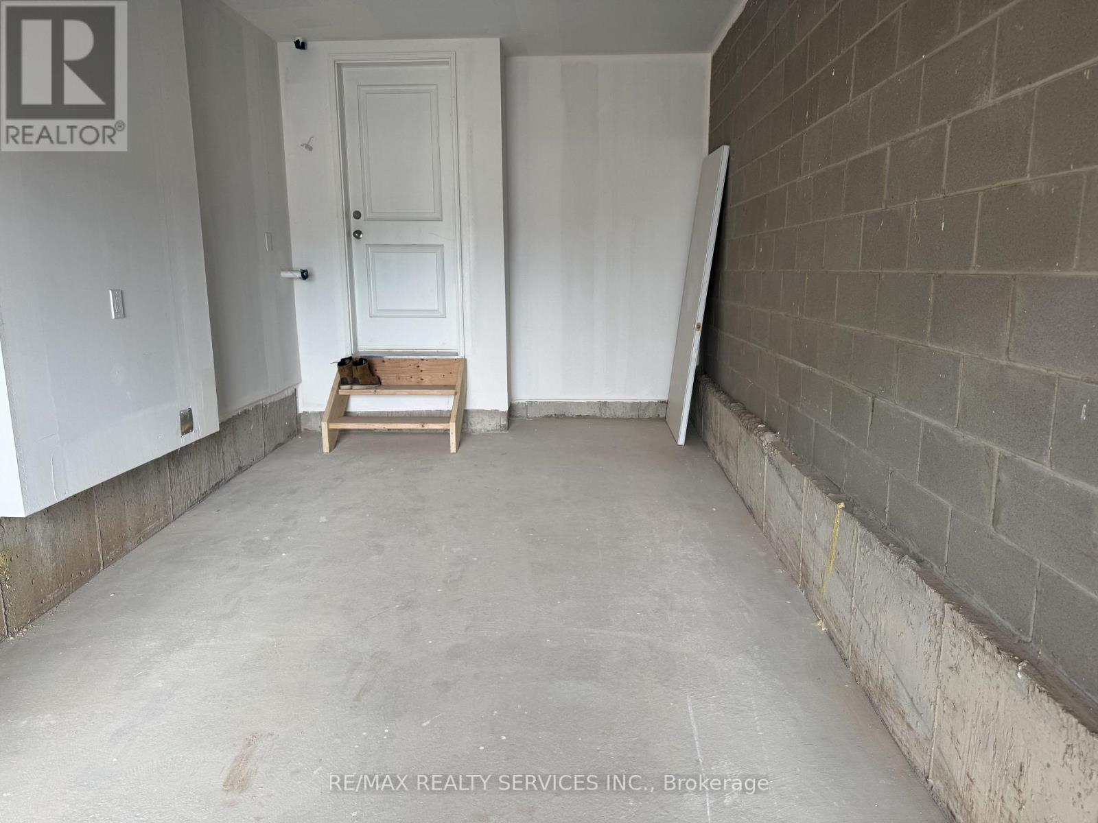 3299 Taha Gardens, Oakville, Ontario  L6M 4K1 - Photo 15 - W12558284