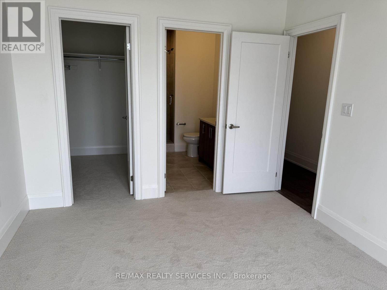 3299 Taha Gardens, Oakville, Ontario  L6M 4K1 - Photo 9 - W12558284