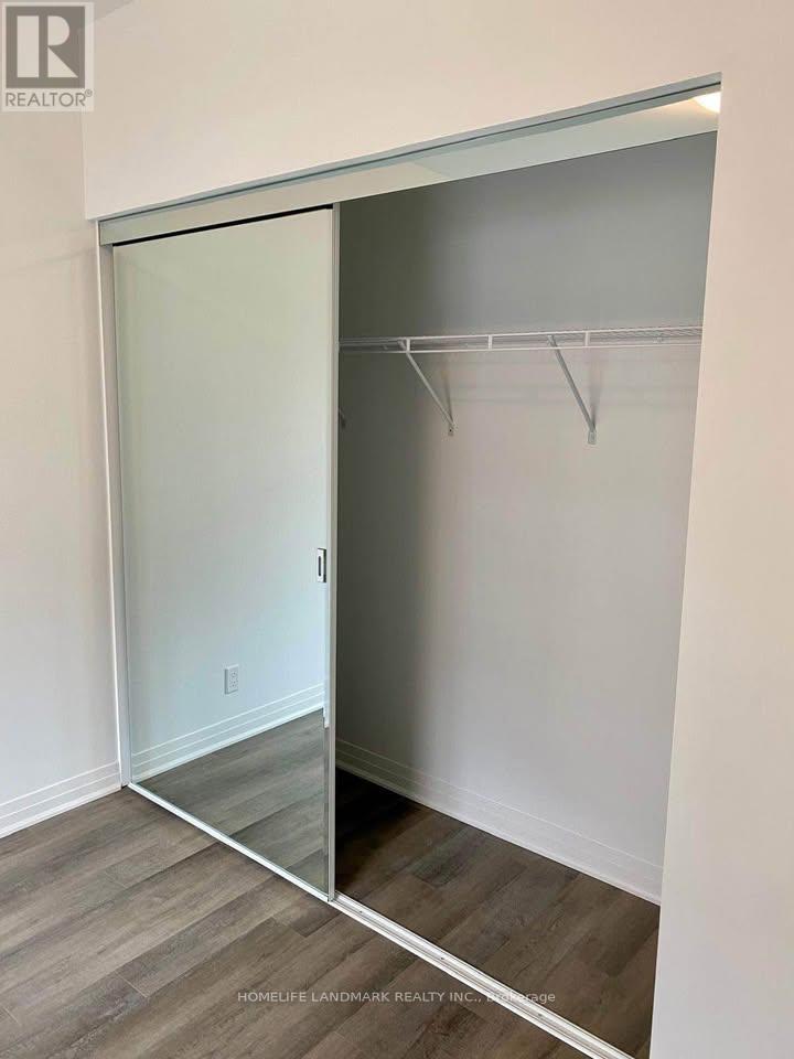 334 - 102 Grovewood Common, Oakville, Ontario  L6H 0X2 - Photo 8 - W12558294