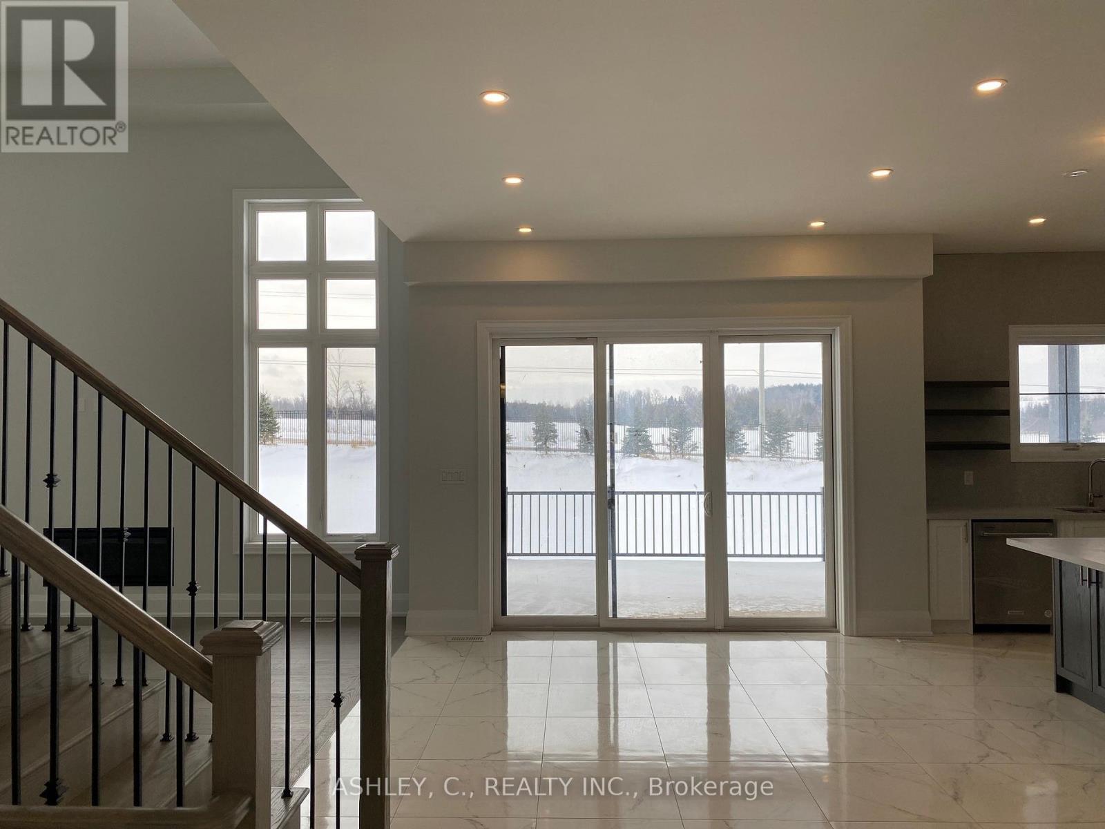 98 William Crisp Drive, Caledon, Ontario  L7K 2R7 - Photo 6 - W12558298