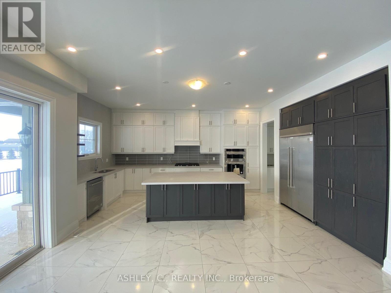 98 William Crisp Drive, Caledon, Ontario  L7K 2R7 - Photo 9 - W12558298