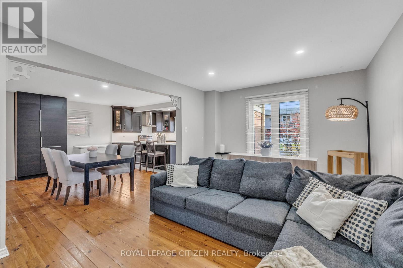 4 Hedley Court, Brampton, Ontario  L6S 2B6 - Photo 11 - W12558302