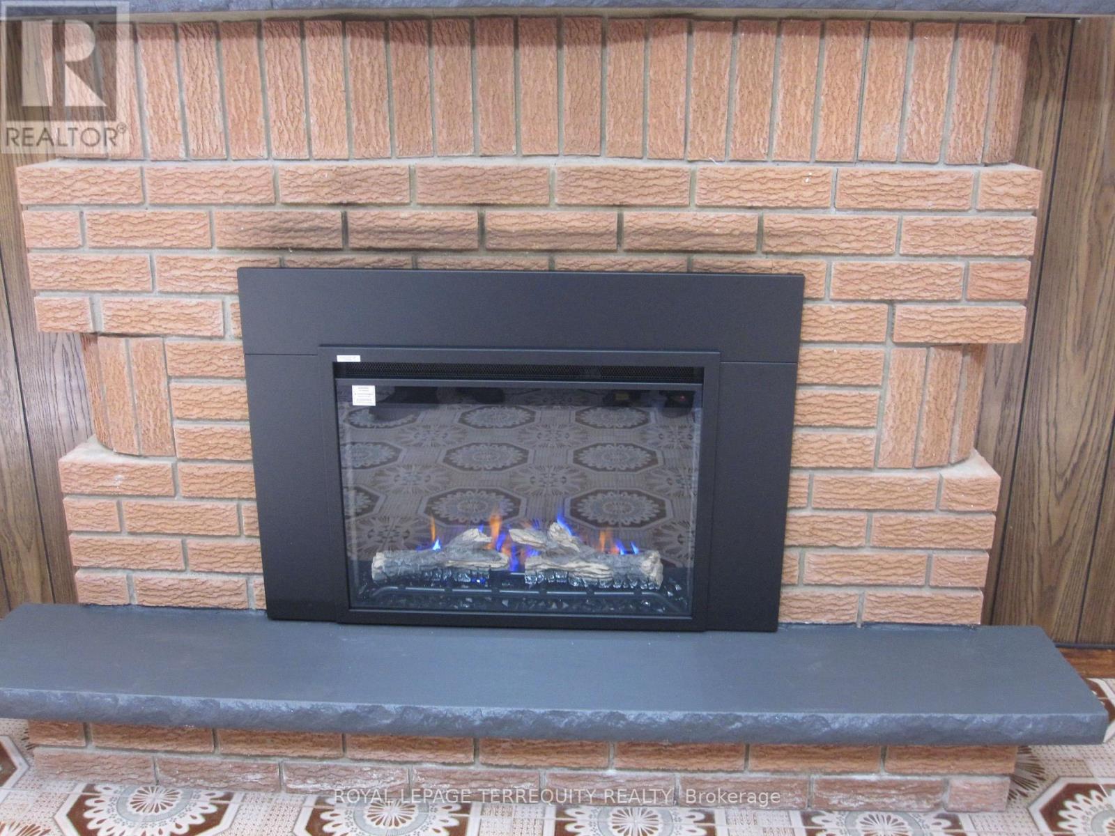 83 Victory Drive, Toronto, Ontario  M3M 2J9 - Photo 20 - W12558306