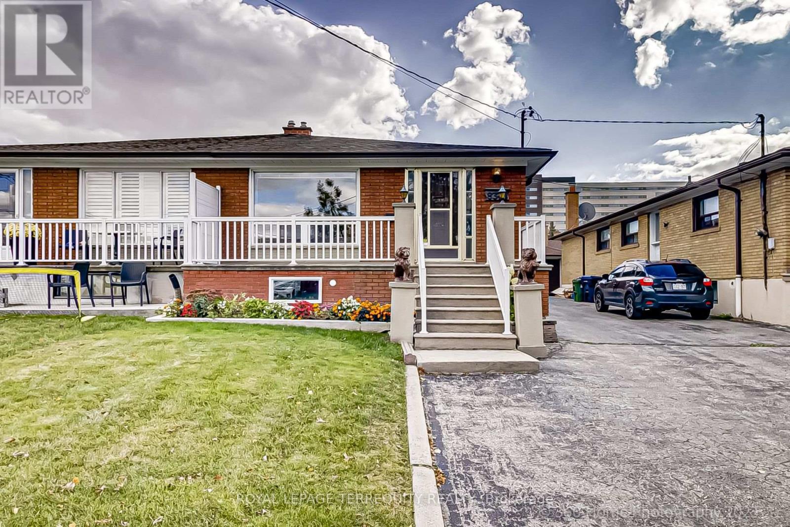 83 Victory Drive, Toronto, Ontario  M3M 2J9 - Photo 32 - W12558306