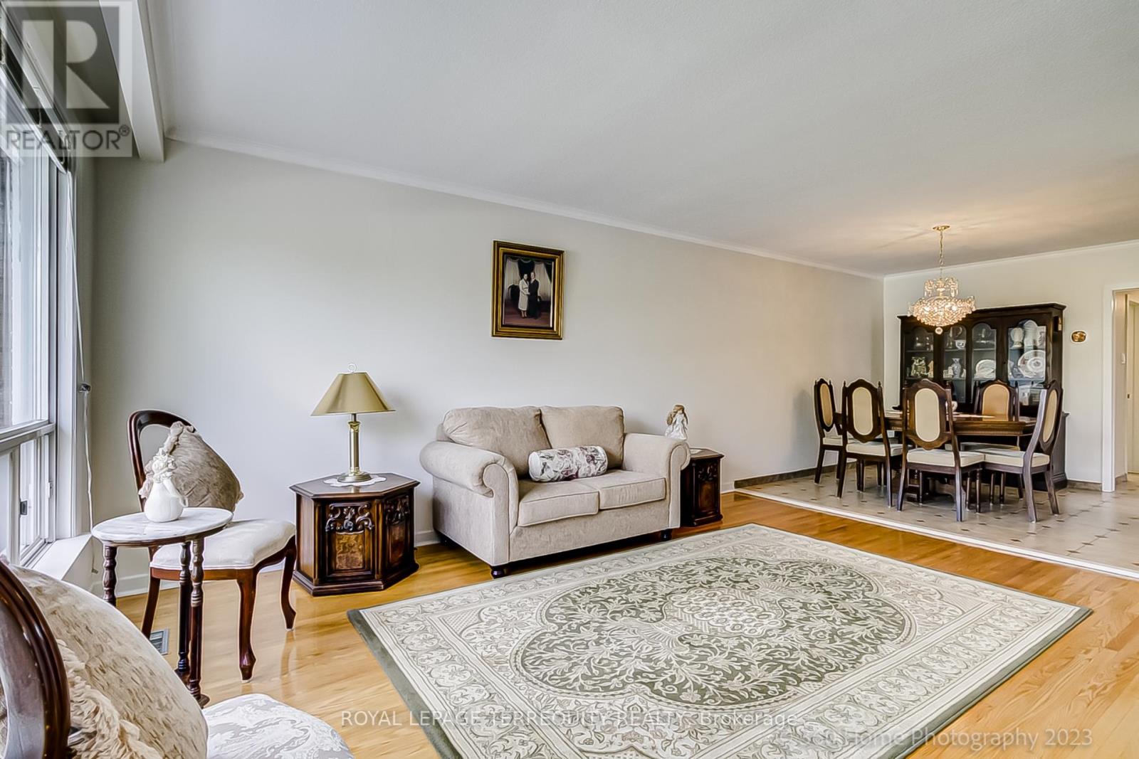 83 Victory Drive, Toronto, Ontario  M3M 2J9 - Photo 4 - W12558306