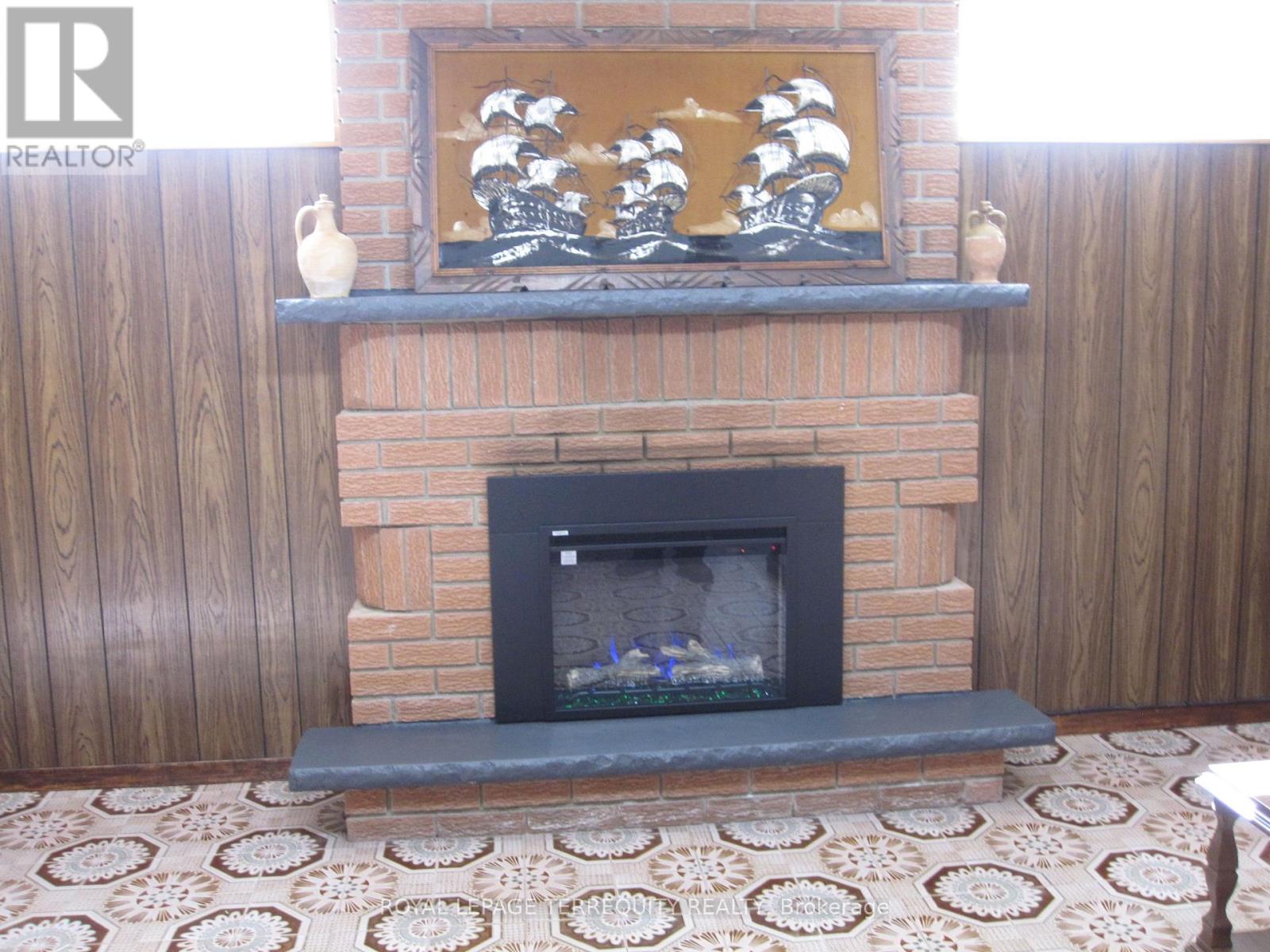 83 Victory Drive, Toronto, Ontario  M3M 2J9 - Photo 6 - W12558306