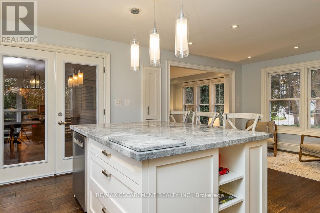 149 Fruitland Avenue, Burlington, Ontario  L7N 1W6 - Photo 14 - W12558310