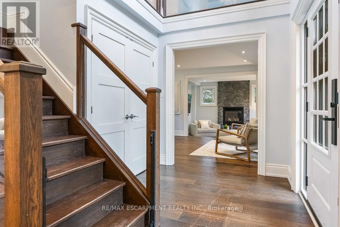 149 Fruitland Avenue, Burlington, Ontario  L7N 1W6 - Photo 5 - W12558310