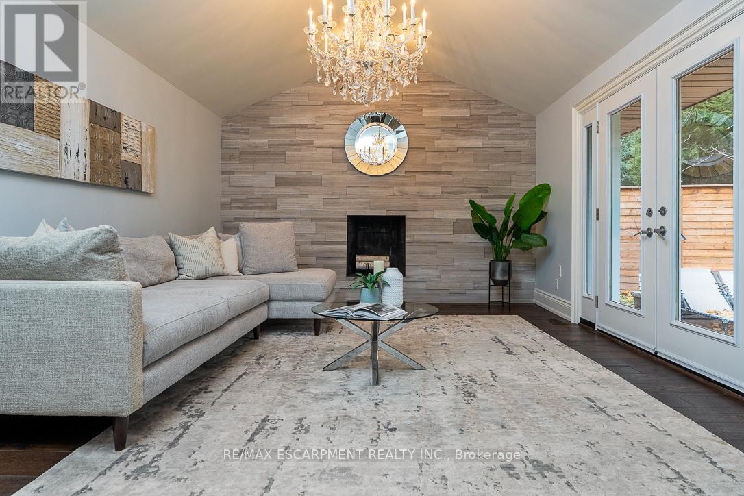 149 Fruitland Avenue, Burlington, Ontario  L7N 1W6 - Photo 8 - W12558310