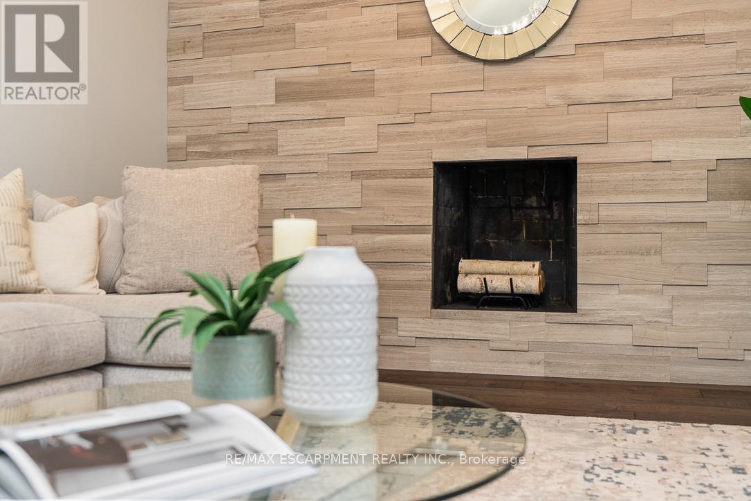 149 Fruitland Avenue, Burlington, Ontario  L7N 1W6 - Photo 9 - W12558310