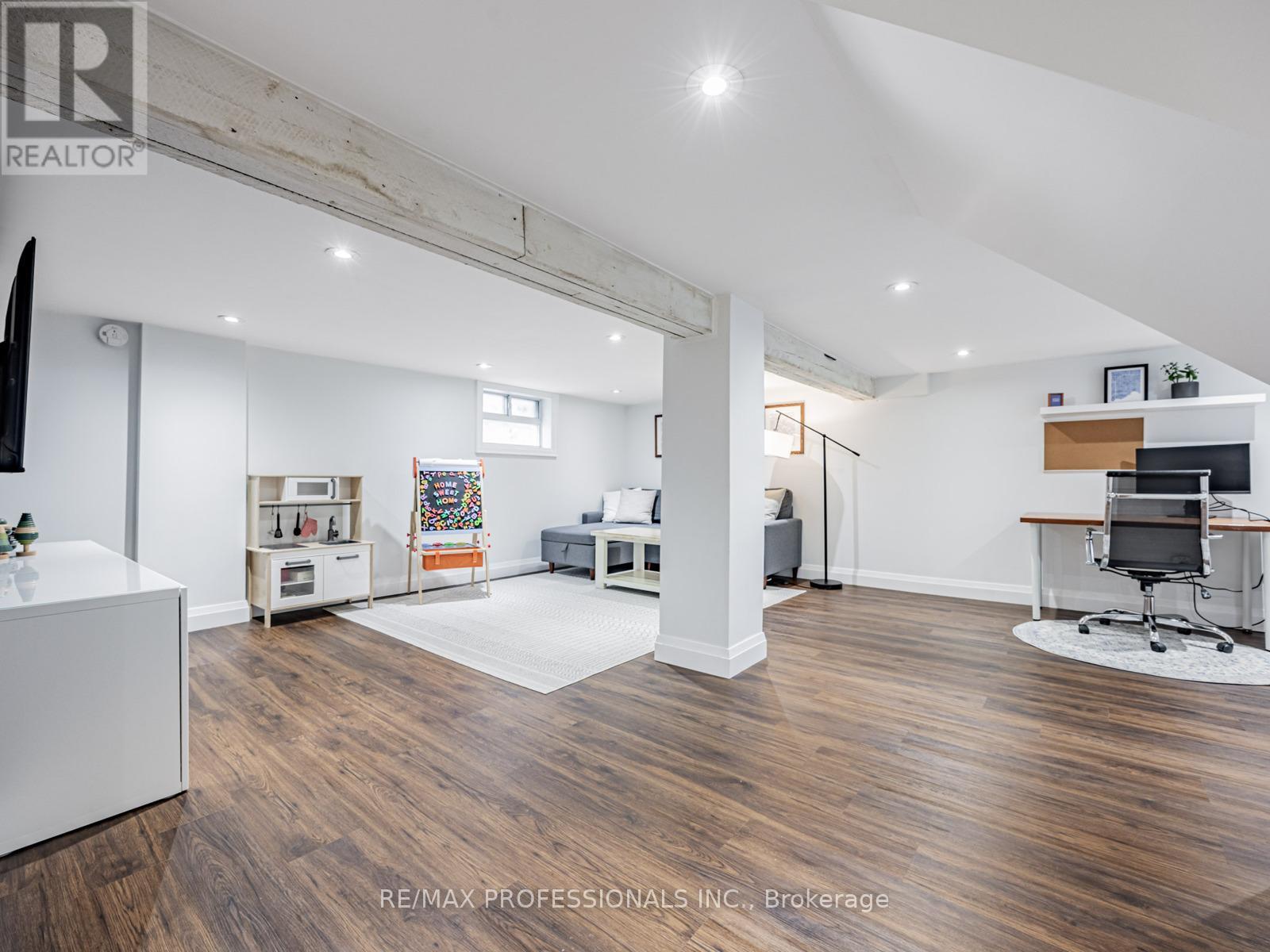 124 Foxwell Street, Toronto, Ontario  M6N 1Z6 - Photo 24 - W12558340