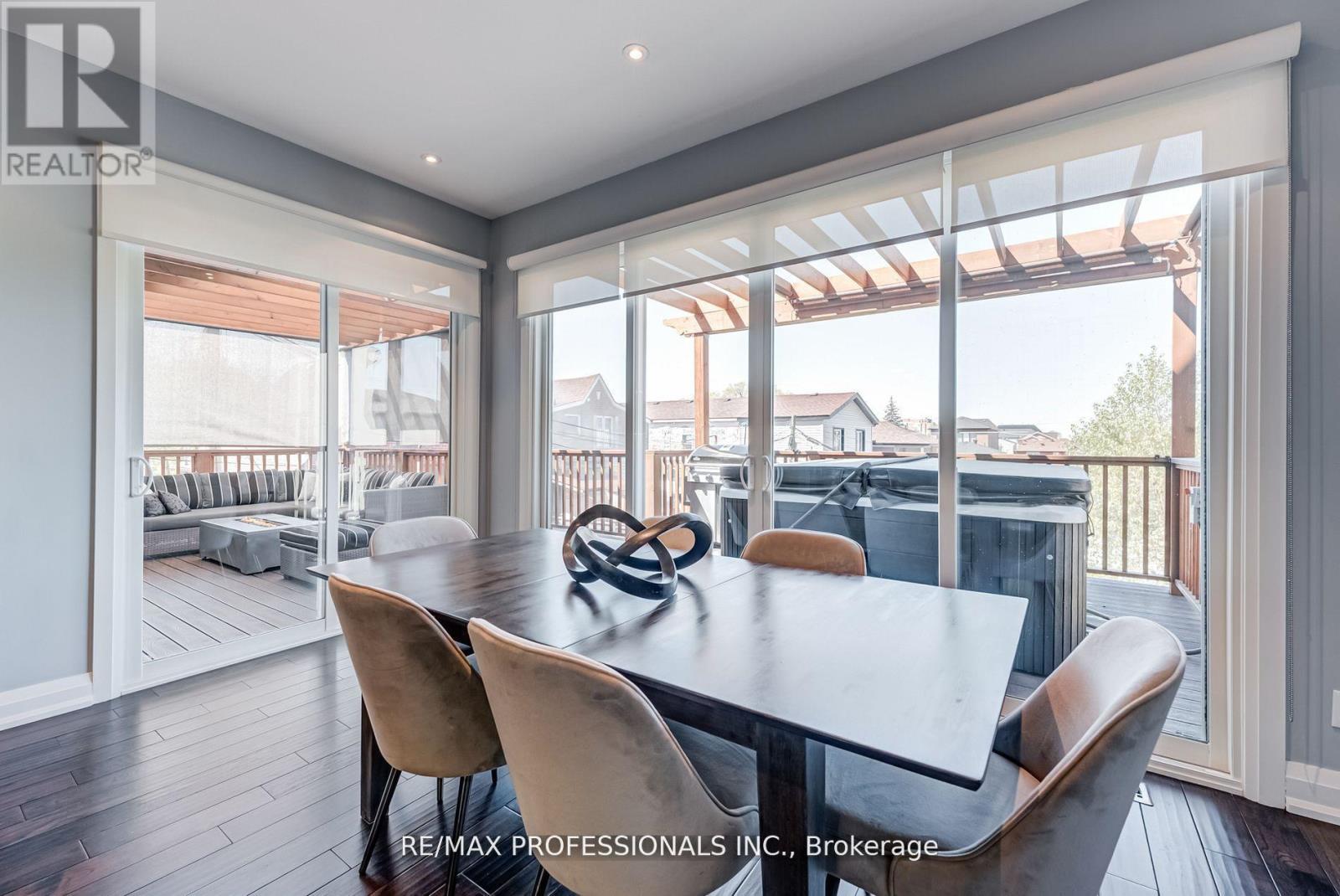 372 Silverthorn Avenue, Toronto, Ontario  M6M 3G9 - Photo 10 - W12558342