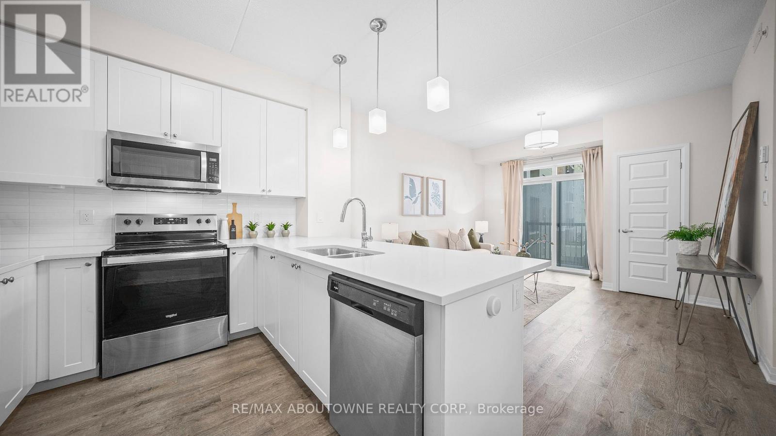 304 - 610 Farmstead Drive, Milton, Ontario  L7T 7W2 - Photo 6 - W12558366