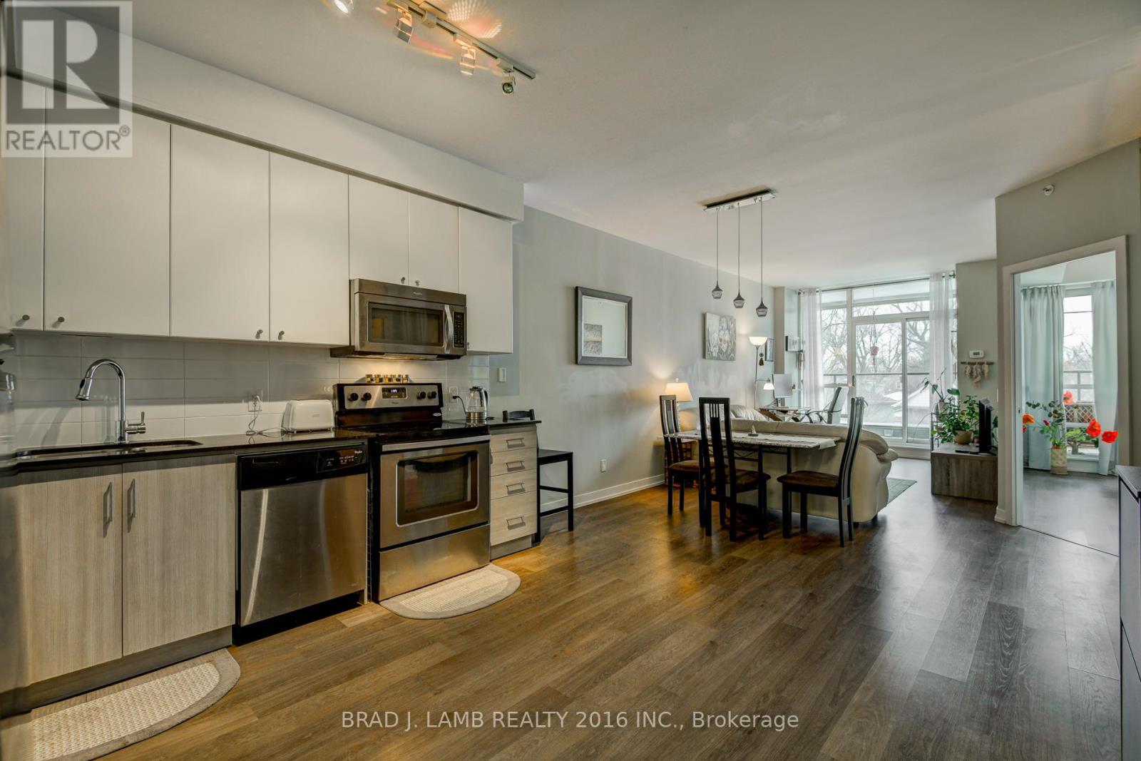 214 - 8 Fieldway Road, Toronto, Ontario  M8Z 0C3 - Photo 10 - W12558454