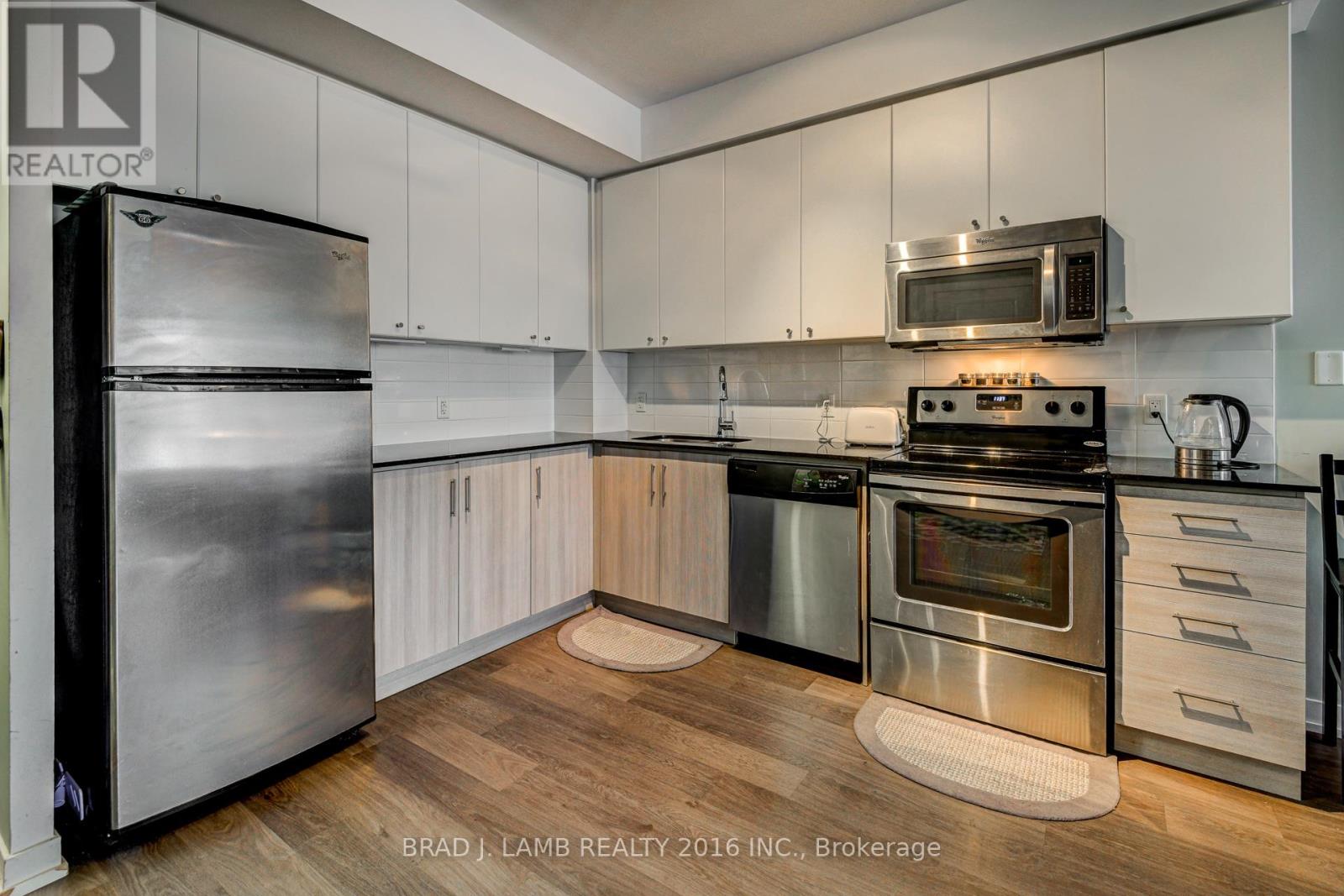 214 - 8 Fieldway Road, Toronto, Ontario  M8Z 0C3 - Photo 7 - W12558454