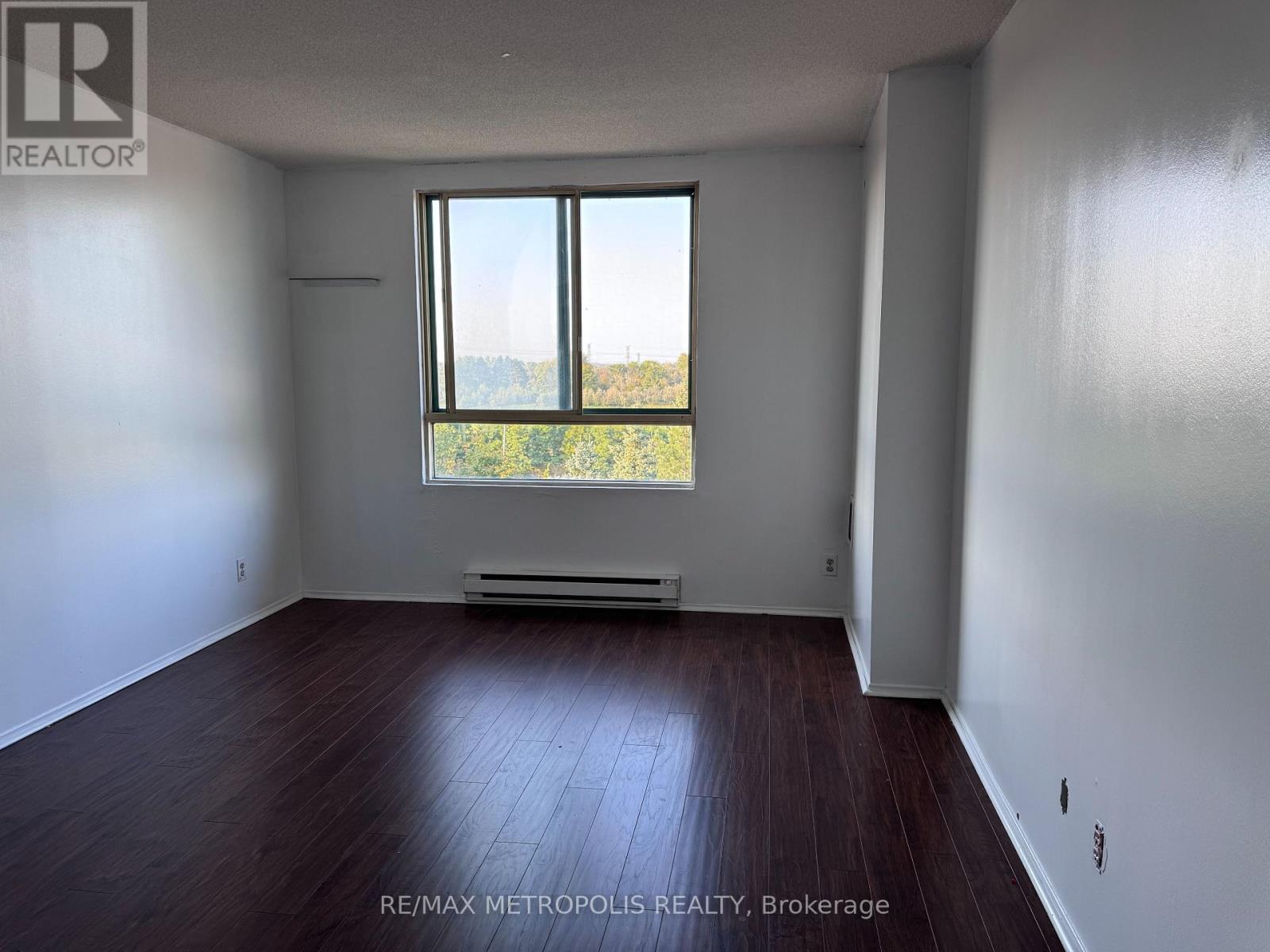 602 - 61 Markbrook Lane, Toronto, Ontario  M9V 5E7 - Photo 3 - W12558464