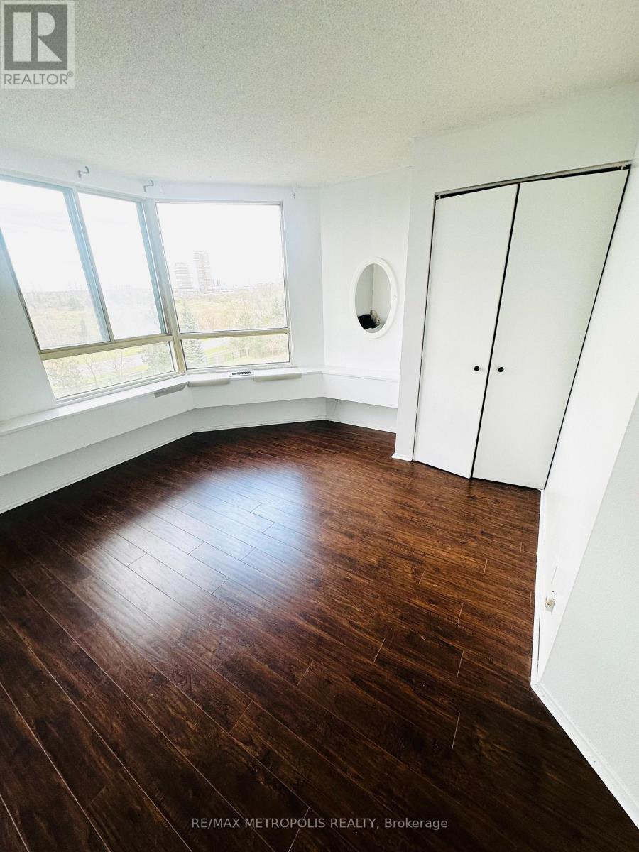 602 - 61 Markbrook Lane, Toronto, Ontario  M9V 5E7 - Photo 8 - W12558464