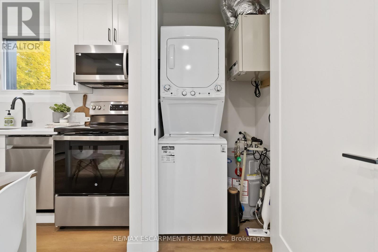 2 - 1332 Majestic Drive, Burlington, Ontario  L7M 1G3 - Photo 19 - W12558500