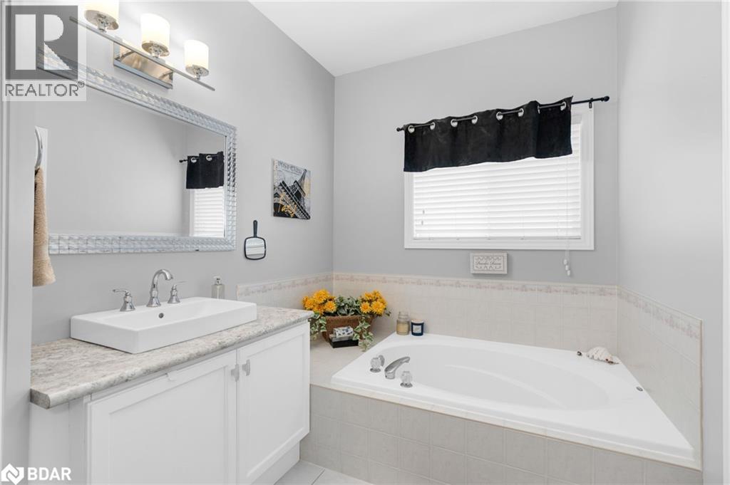 33 Allsop Crescent, Barrie, Ontario  L4N 8T7 - Photo 13 - 40789299