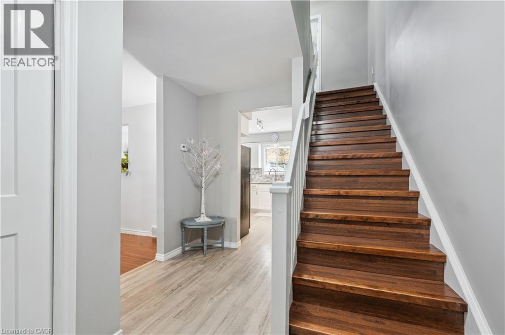 174 Sunpoint Crescent, Waterloo, Ontario  N2V 1T7 - Photo 7 - 40776219