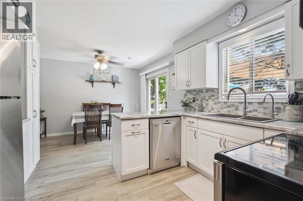 174 Sunpoint Crescent, Waterloo, Ontario  N2V 1T7 - Photo 14 - 40776219