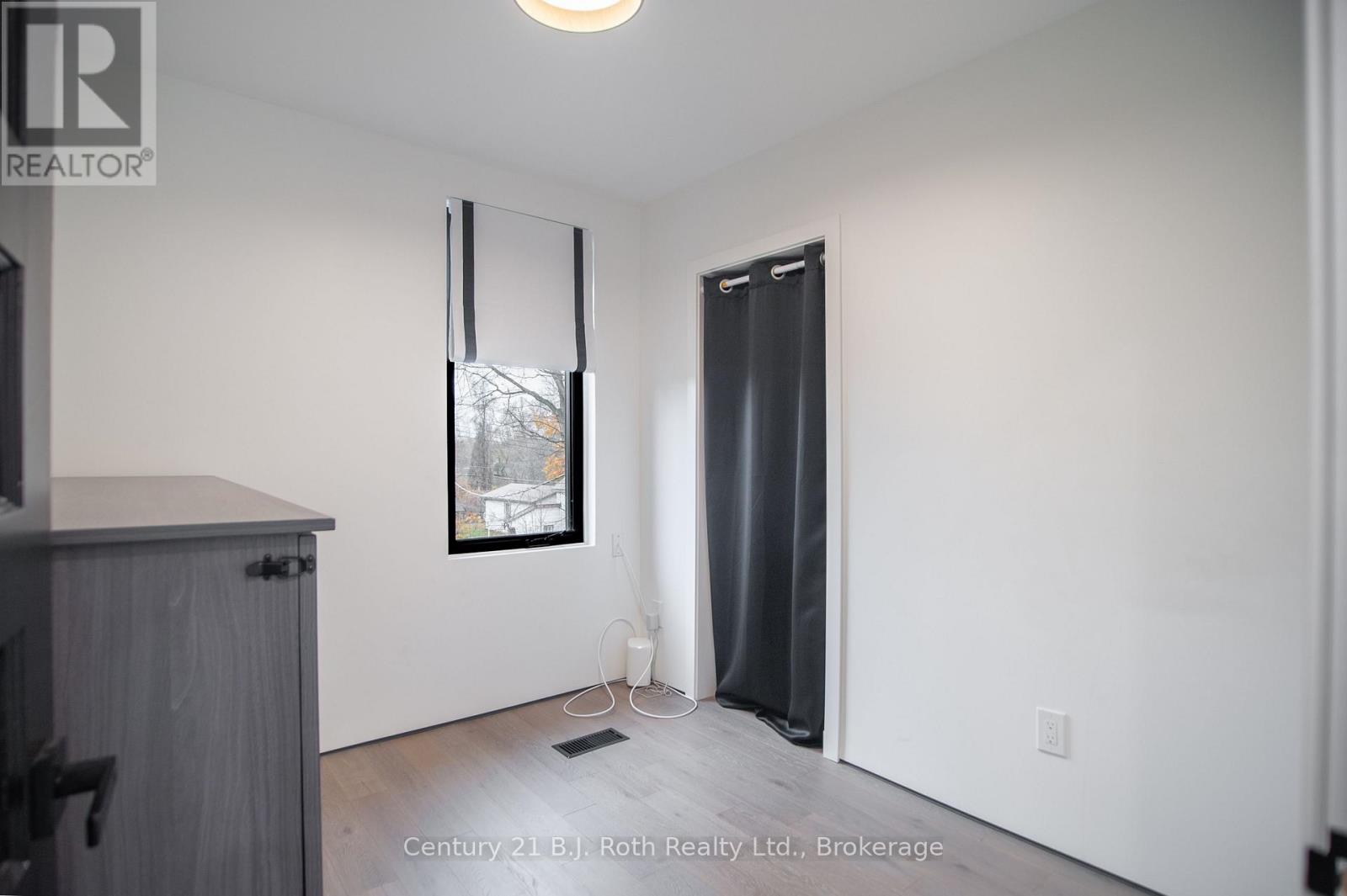 381 Olive Street, Midland, Ontario  L4R 2R4 - Photo 10 - S12558602