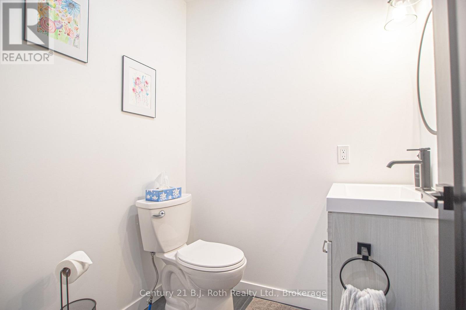 381 Olive Street, Midland, Ontario  L4R 2R4 - Photo 5 - S12558602