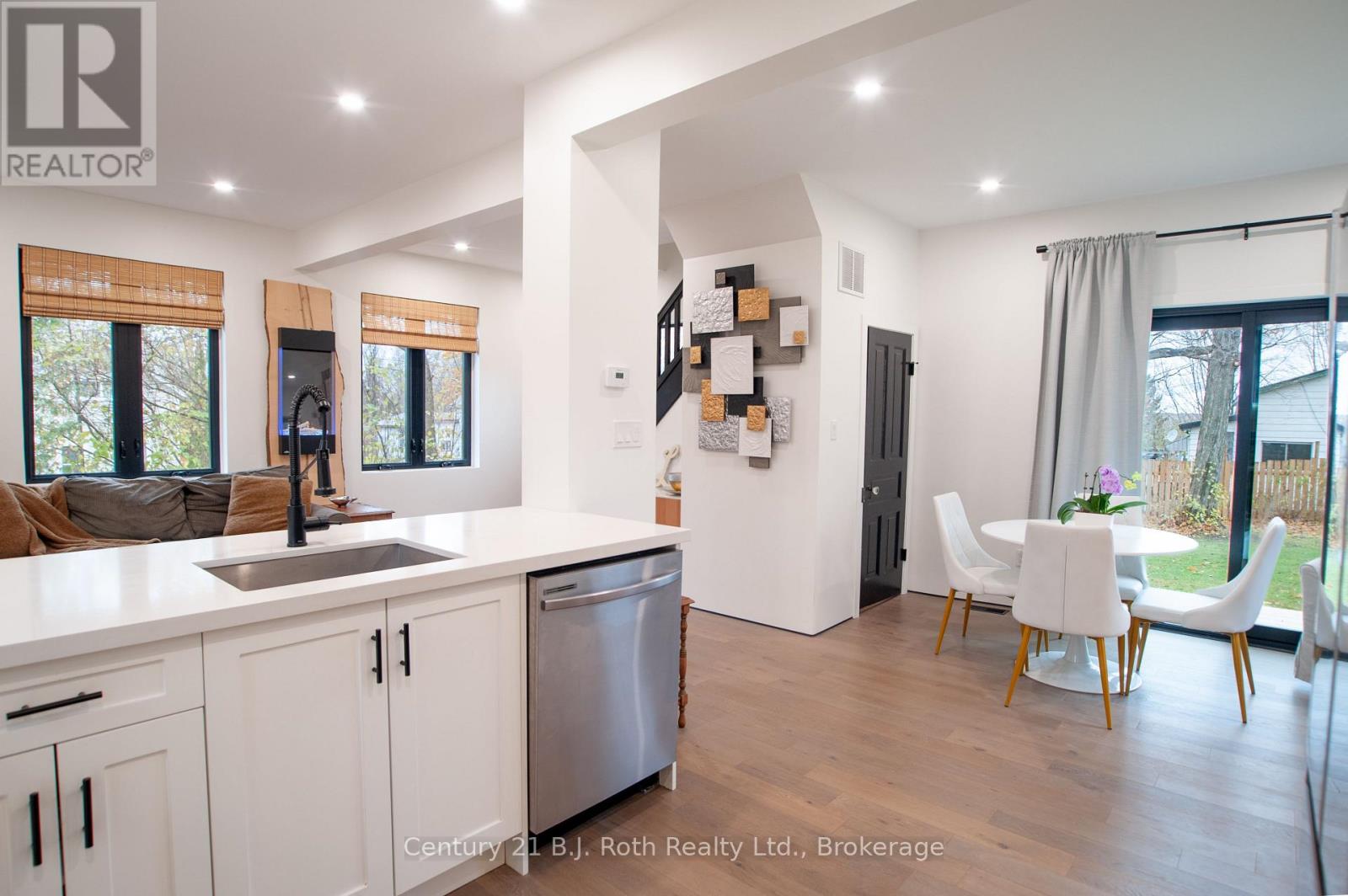 381 Olive Street, Midland, Ontario  L4R 2R4 - Photo 6 - S12558602