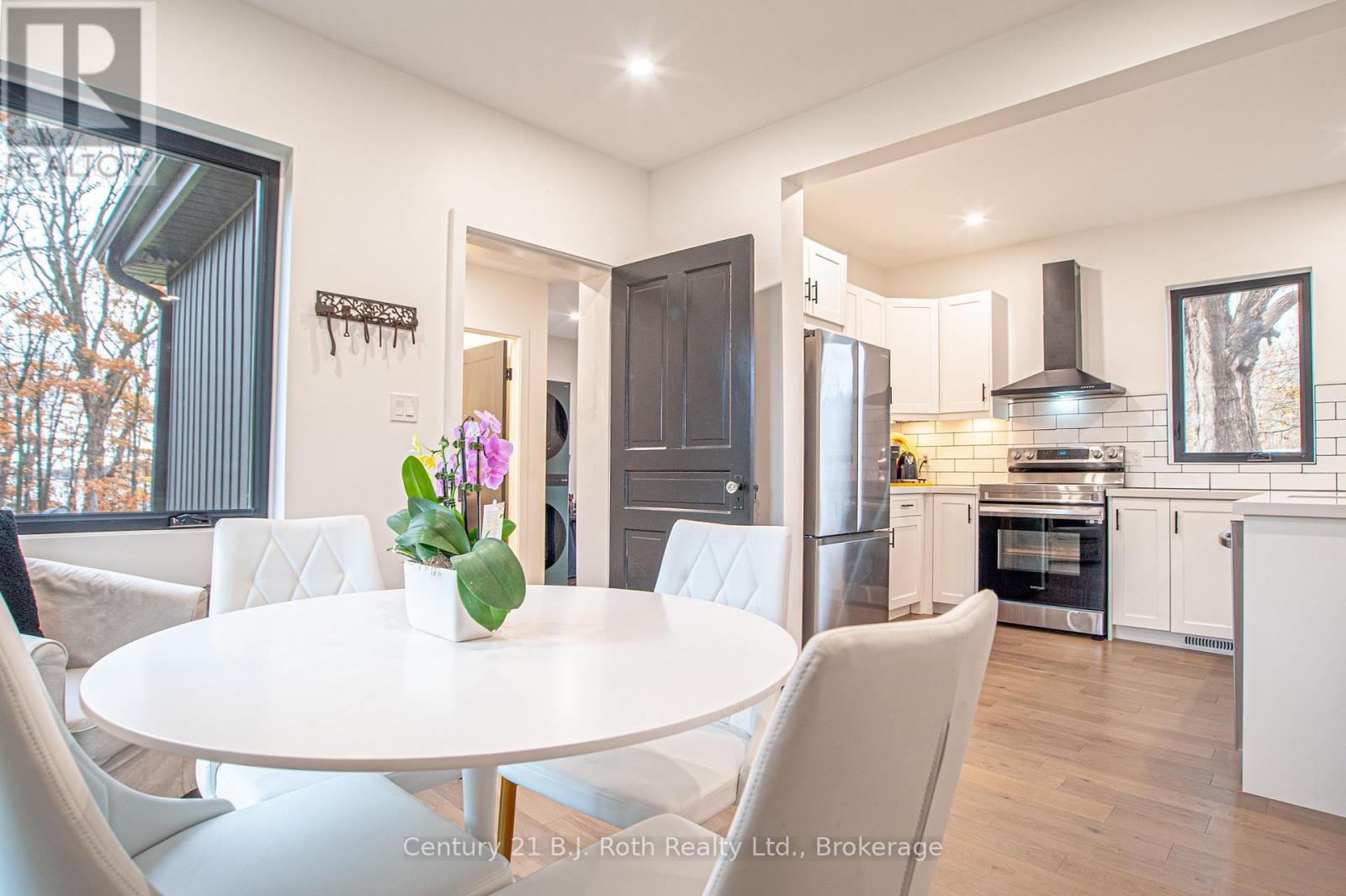 381 Olive Street, Midland, Ontario  L4R 2R4 - Photo 7 - S12558602