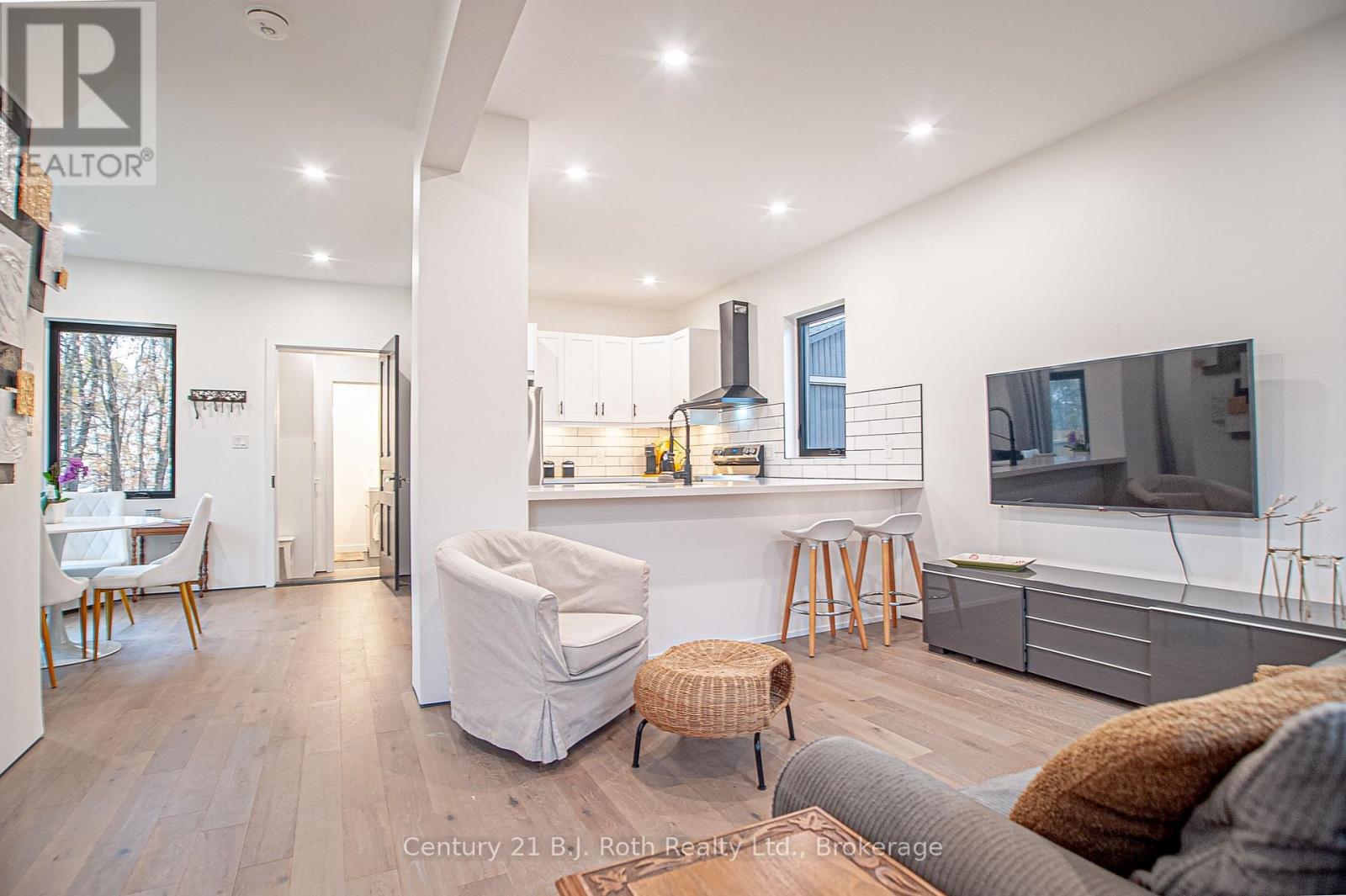 381 Olive Street, Midland, Ontario  L4R 2R4 - Photo 8 - S12558602