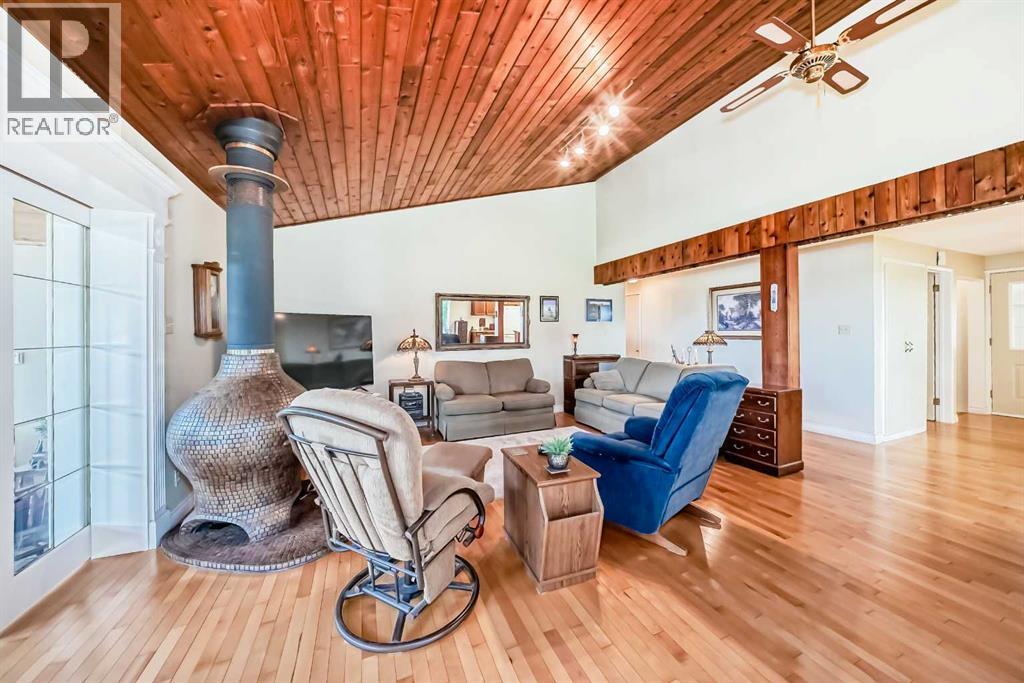 440042 Range Road 274, Rural Ponoka County, Alberta  T4J 1R4 - Photo 14 - A2245277